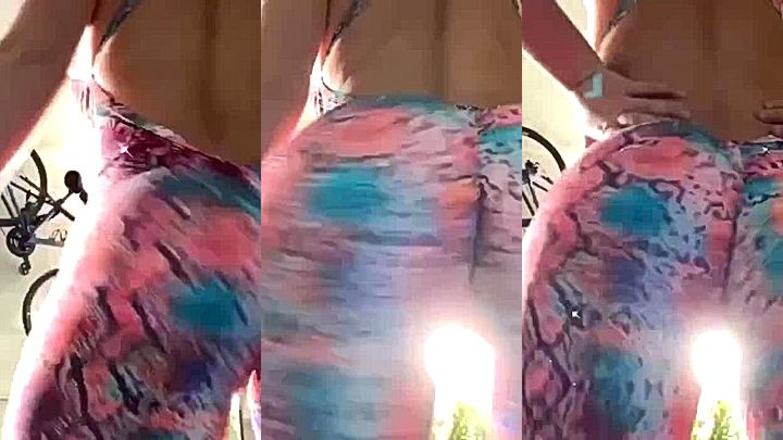 hot latina model Genesis Mia Lopez vibes to laino music