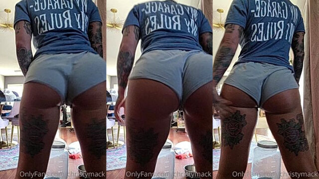 hot babe Christy Mack shaking her ass