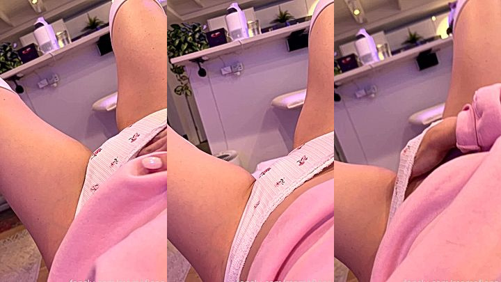 sexy slut Mama Fiona touching herself onlyfans leak