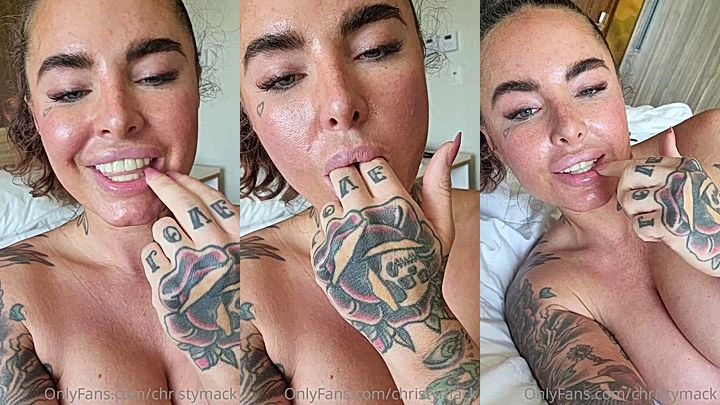 sexy slut Christy Mack putting her finger inside her mouth naked onlyfans